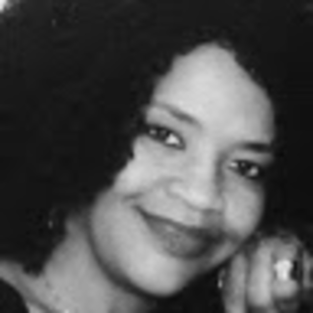 Meet your Posher, Yolanda